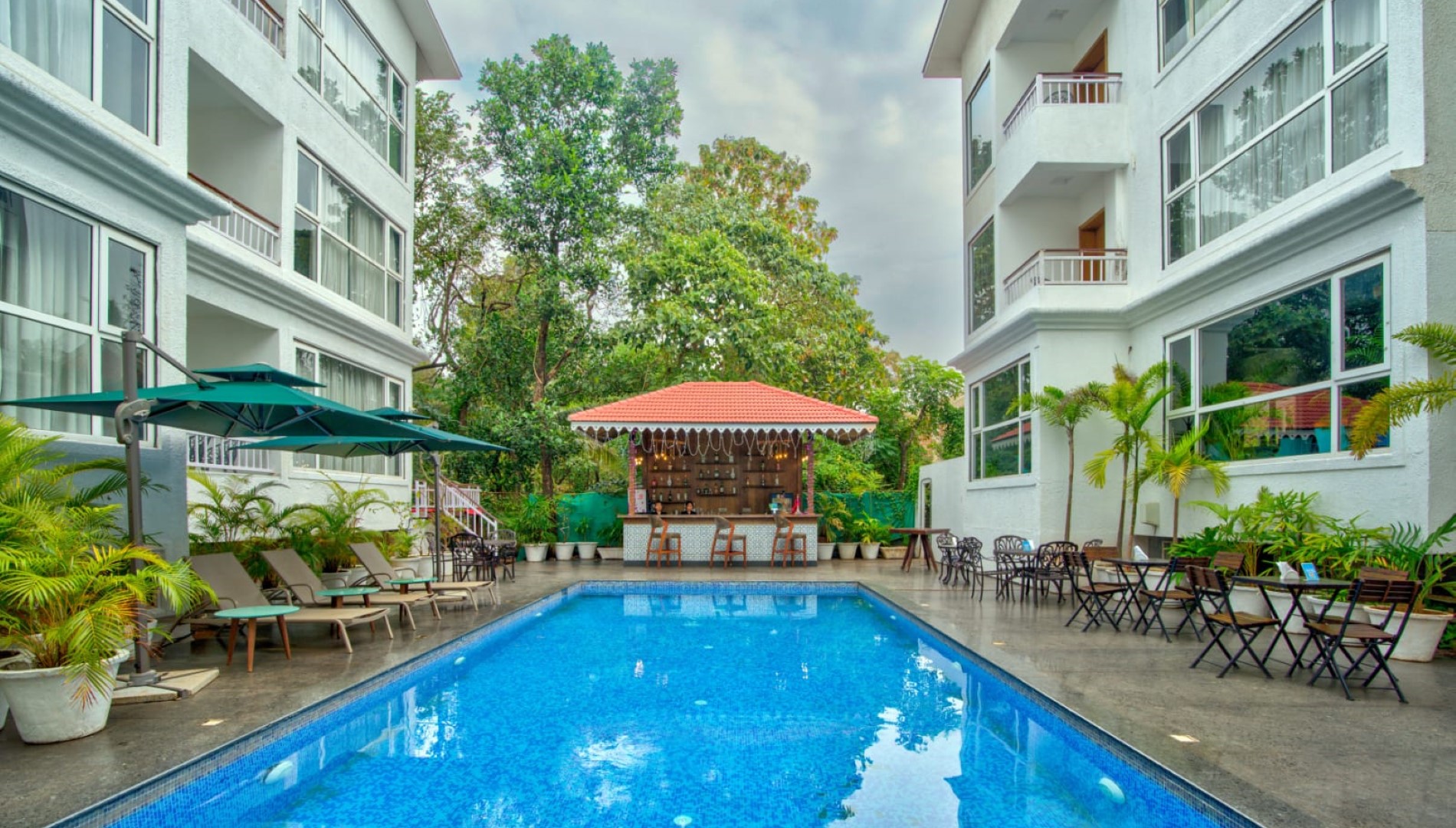 Okean De Goa Hotel
